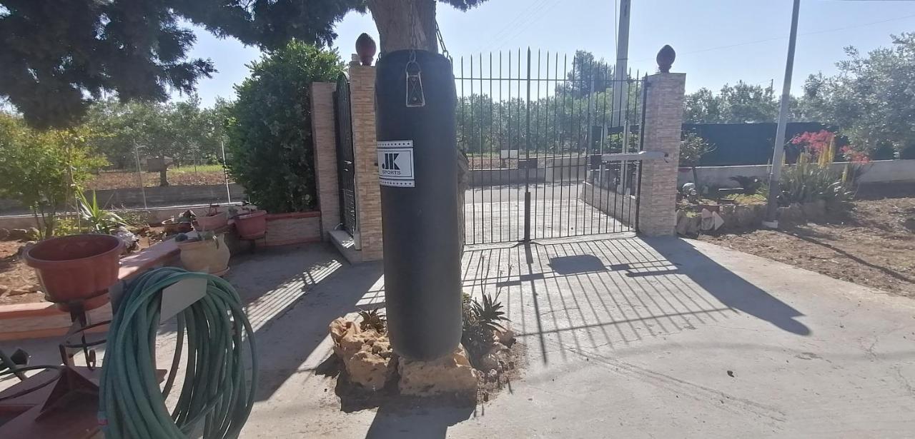 Brezza Tra Gli Alberi Bed & Breakfast Alcamo Exterior foto